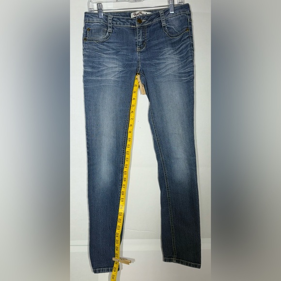 True Freedom Junior's Toothpick Skinny Jeans Size 7 Regular - Picture 5 of 13